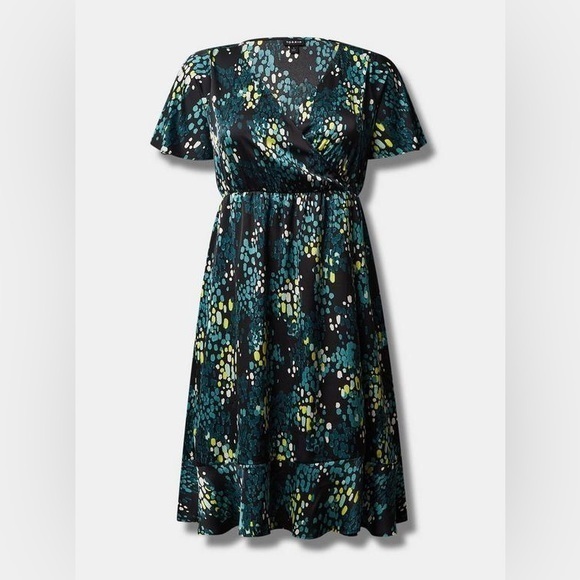 torrid Dresses & Skirts - Torrid 1X midi flutter sleeve wrap dress NWT